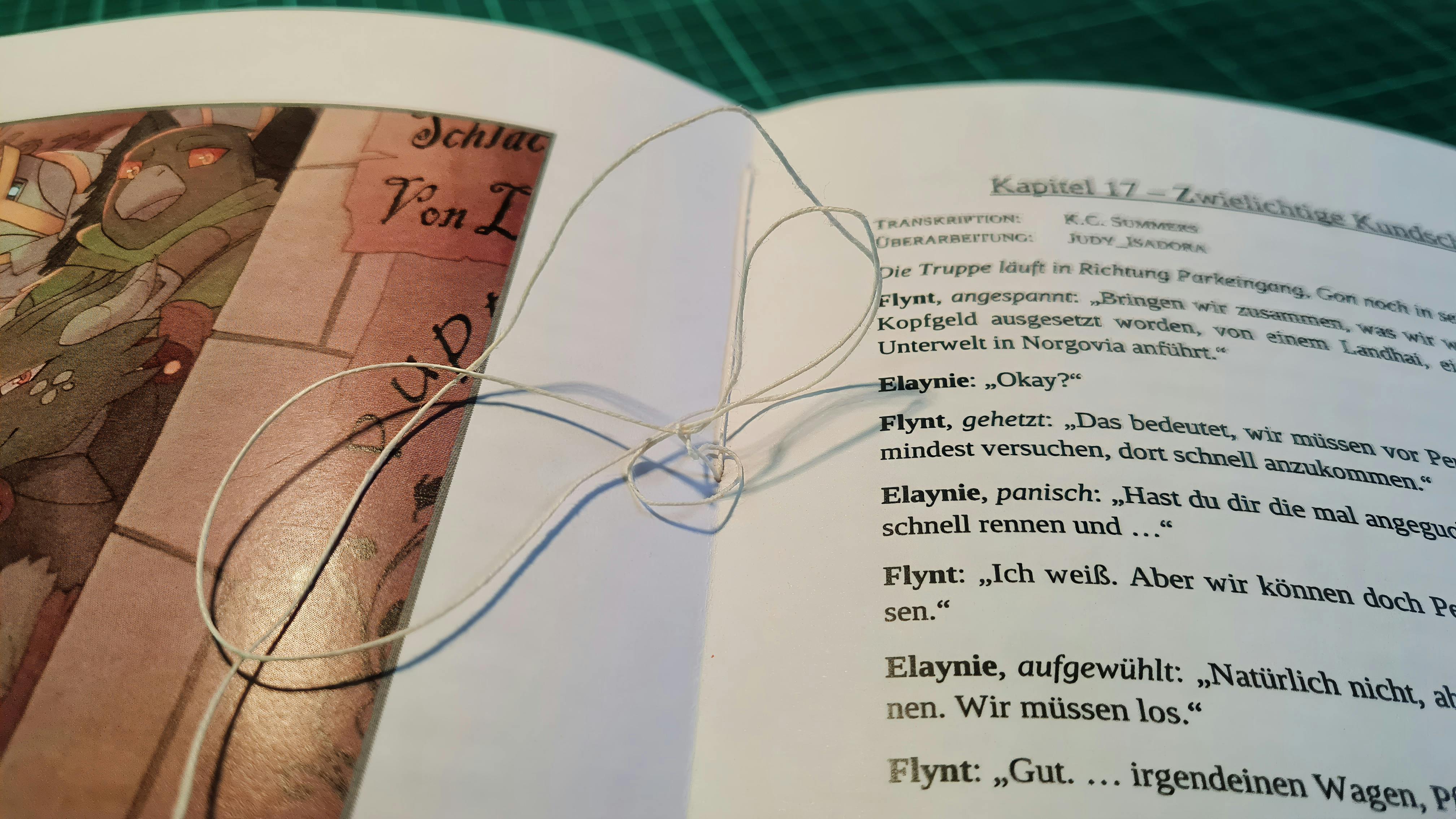 Ein Garnknoten zeigt, wie die Bücher gebunden wurden.