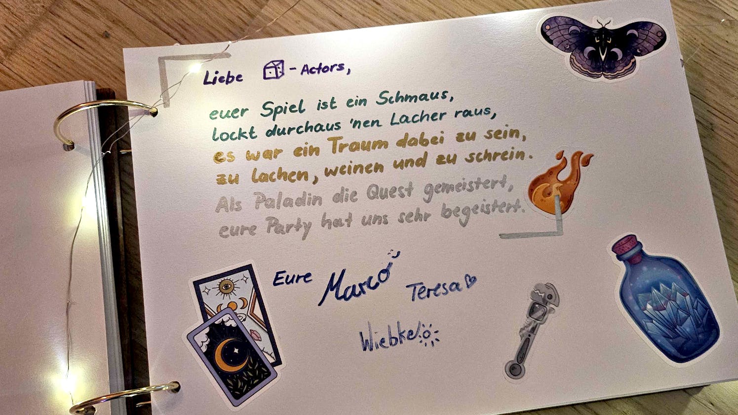 Eine Grußbotschaft von Marco, Teresa und Wiebke an die Dice Actors.