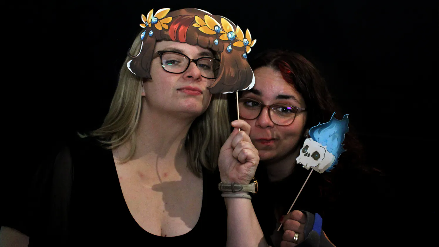 Carina und Aylin.