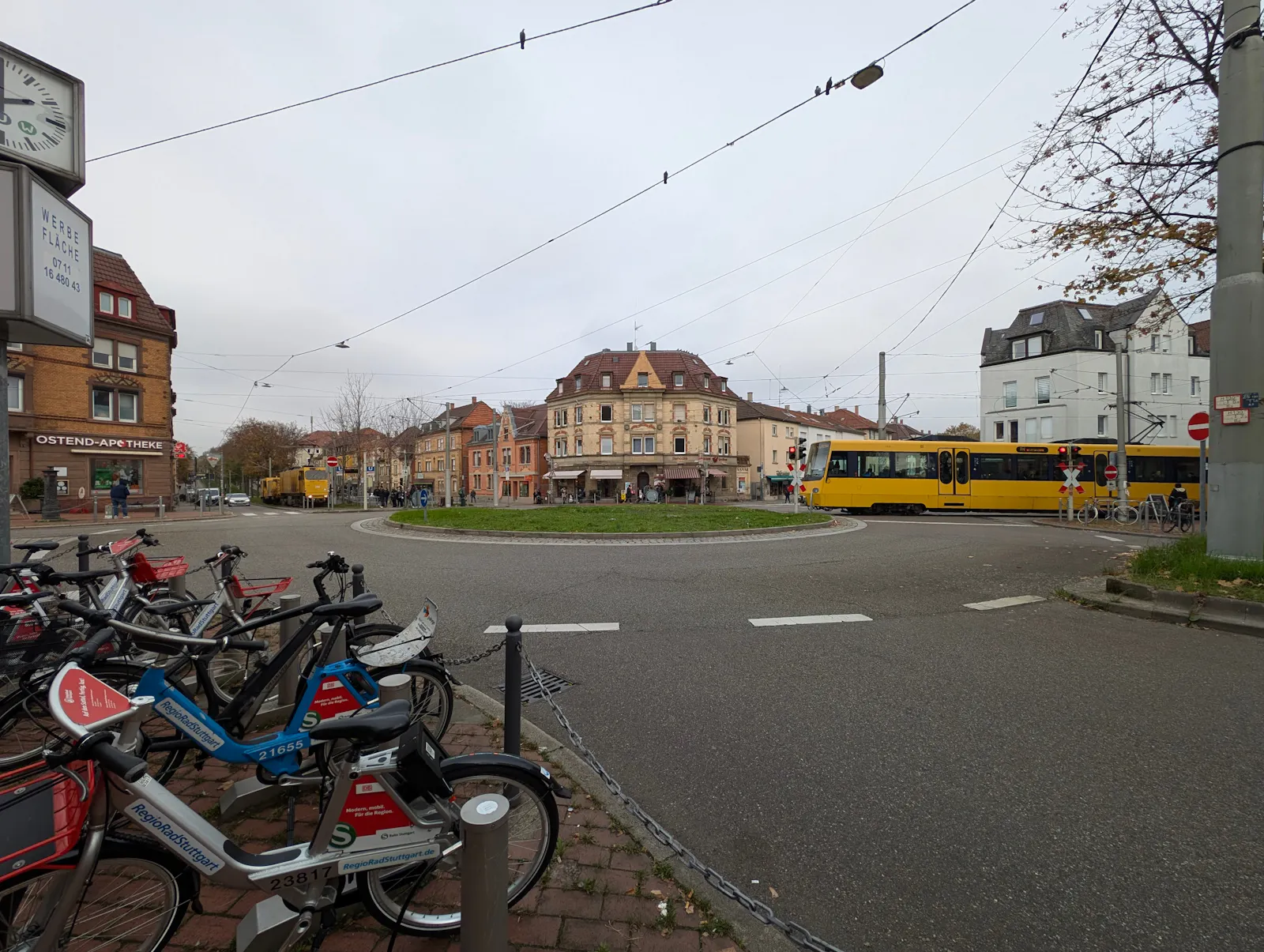 Der Ostendplatz ist eines der drei sogenannten D-Zentren für die Nahversorgung in Stuttgart-Ost. Foto: Jürgen Brand
