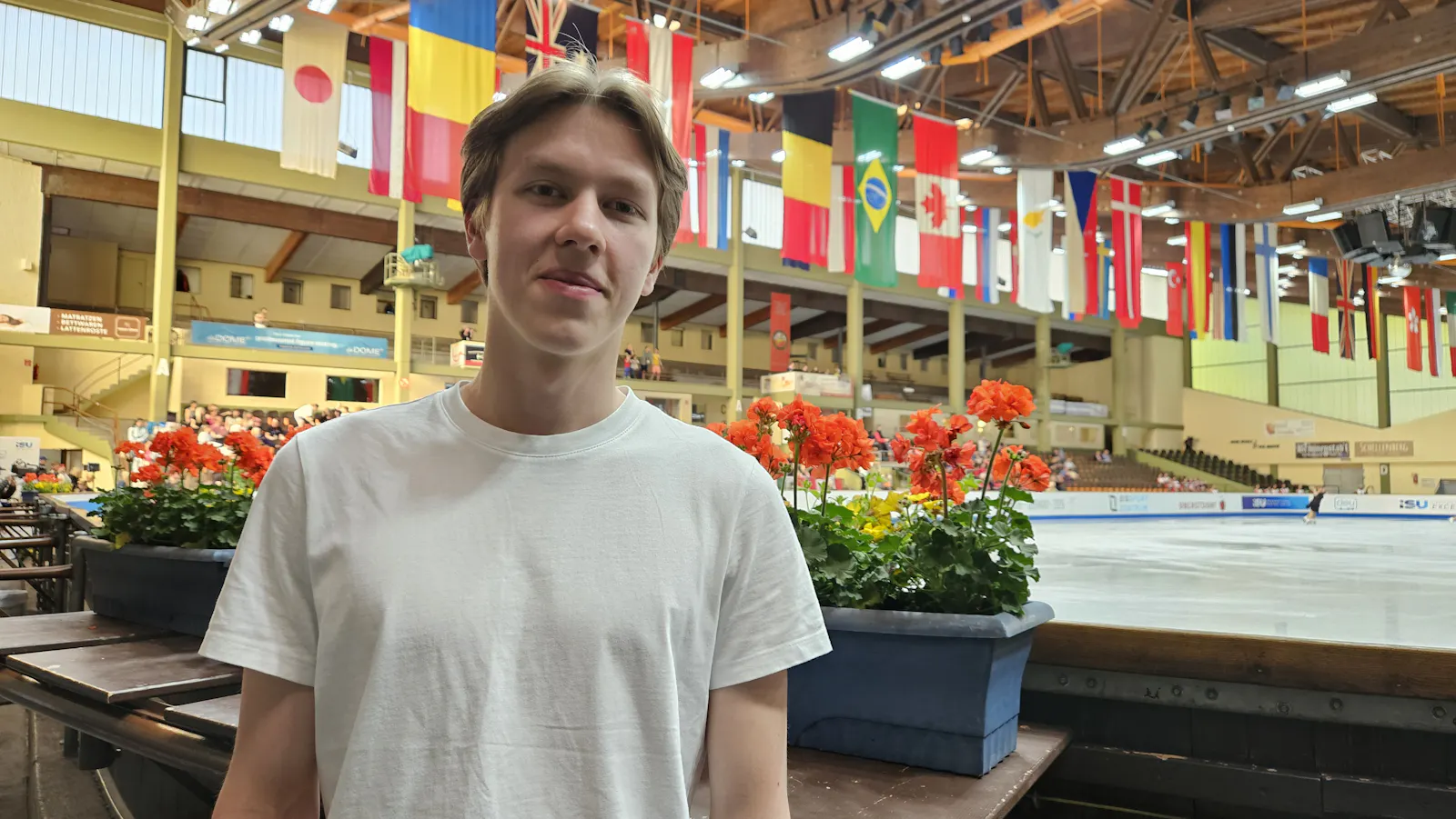Genrikh Gartung in der Eishalle in Oberstdorf