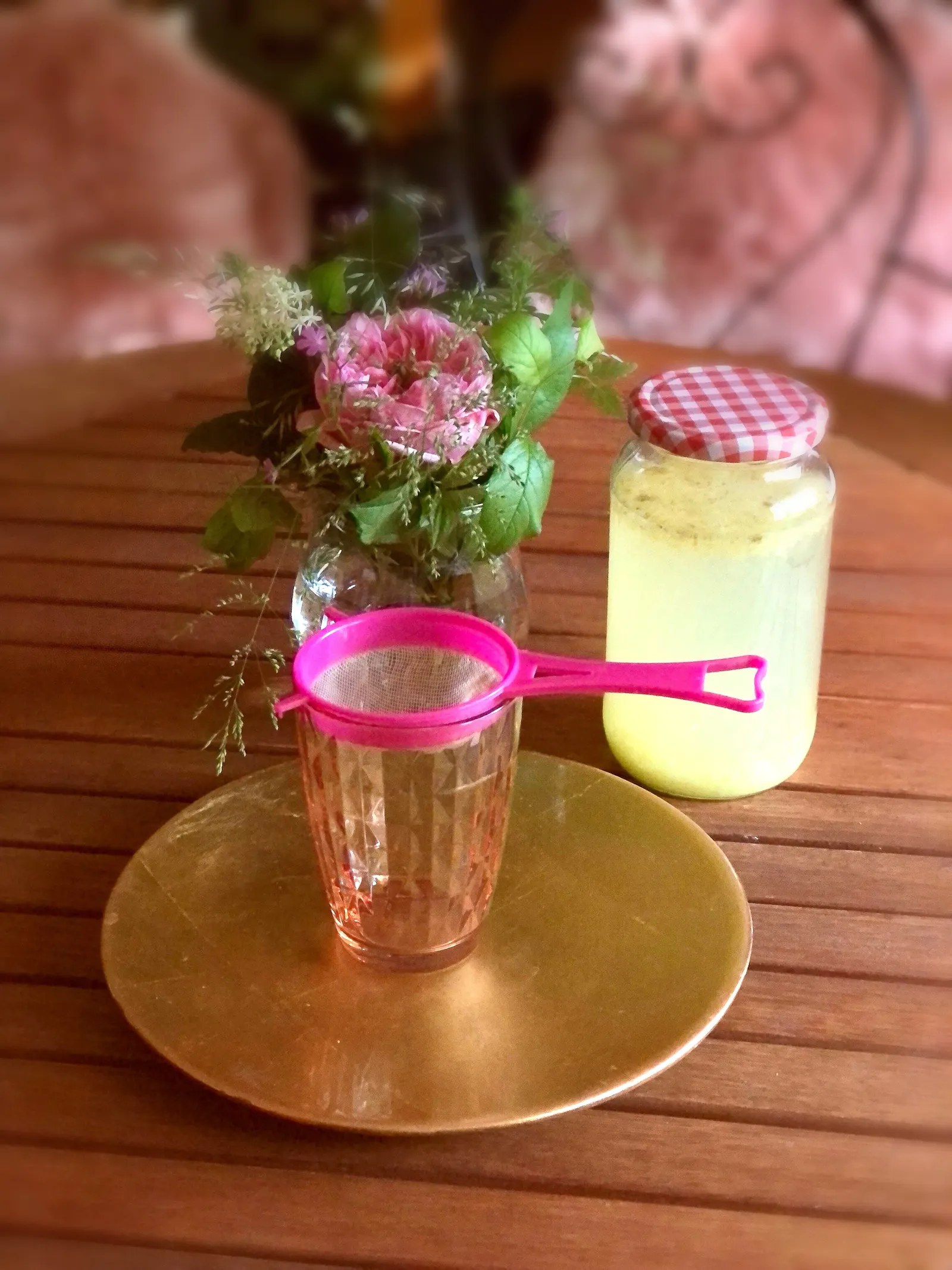 Ingwer-Zitronen-Honig Drink