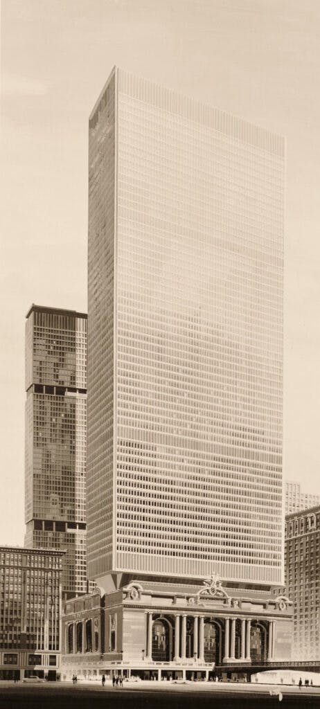 Una testimone dell'esperienza del Bauhaus, a partire dalla metà del ventesimo secolo, ne ha messo criticamente in luce la deriva modernista e implicitamente maschilista.